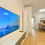 Apartment Tale - Brand New Apartment In Pula\'S Old Town, With Free Netflix And Wi-Fi